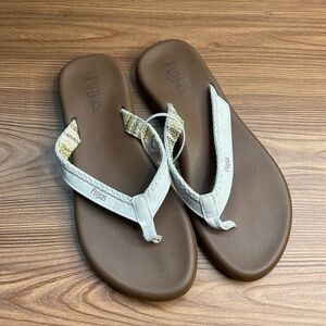 Flojos Tan and Cream Sandals size 8